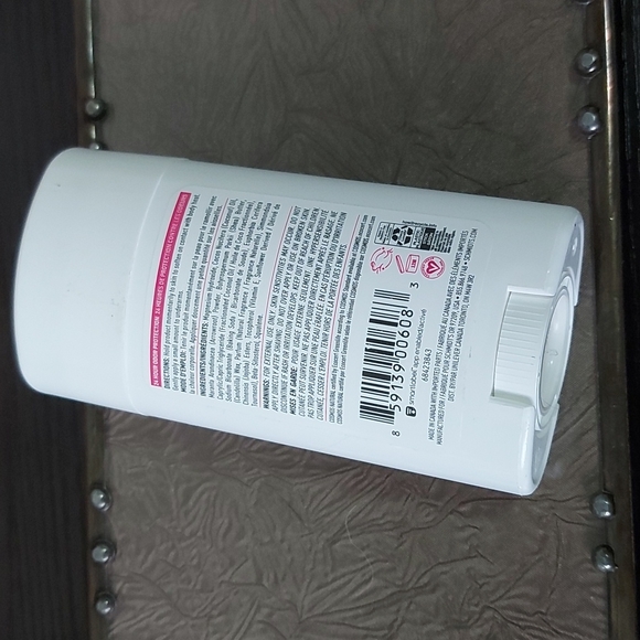 Schmidts natural deodorant Rose & Vanilla - Picture 3 of 3